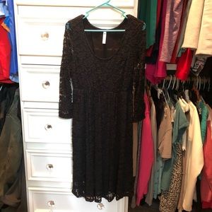 Black lace maternity dress